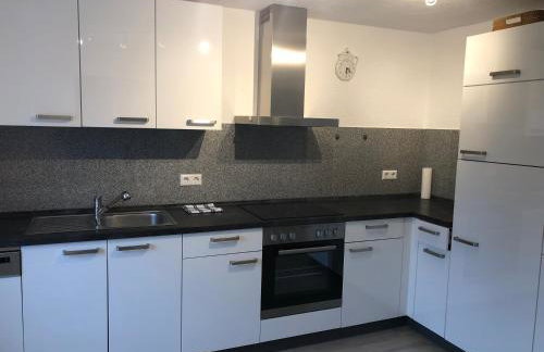 Moderne helle 2,5 Zimmer Wohnung mit großem Bad und Küche in Trossingen - Foto 14