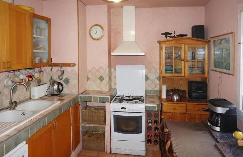 Cozy Vacation House With Pool, Vernegues - Foto 8