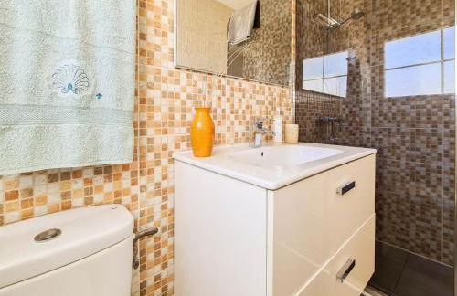 Stunning sea view villa with 6 bedrooms & heated pool - Villa Renaissance - Photo 18