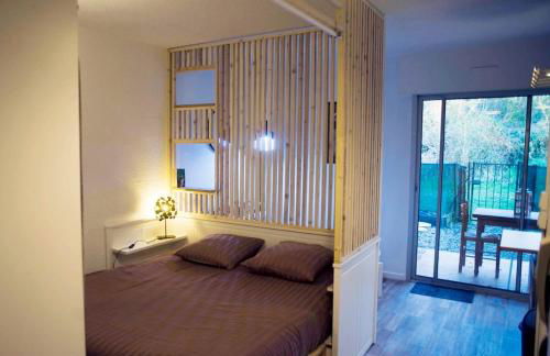 Appartement T1bis avec jardinet au calme - Photo 1