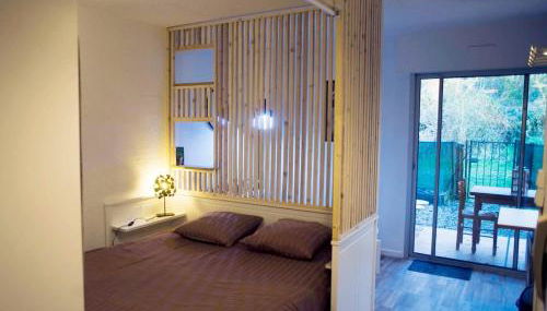 Appartement T1bis avec jardinet au calme - Photo 1