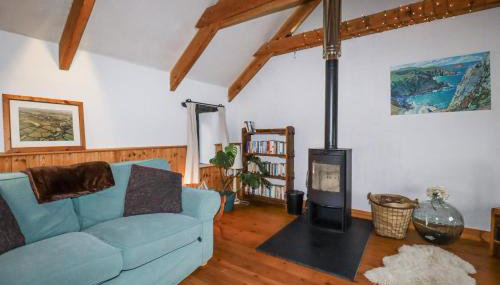 Coombe Barn - Photo 4