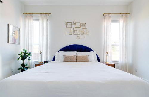 Urban Oasis with Top Houston Attractions nearby - Photo 13