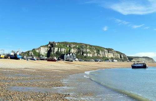 West Hill Retreat Seaview Balcony Loft Apartment & Free Offstreet Parking - Foto 19