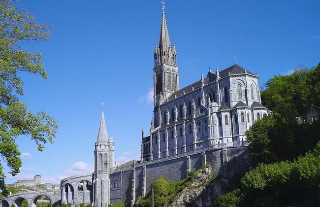 Best Intro to Lourdes in 2 hours with a Local - Photo 8