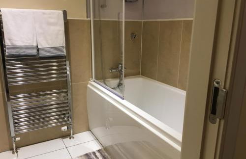 Marina View Apartment - Photo 7