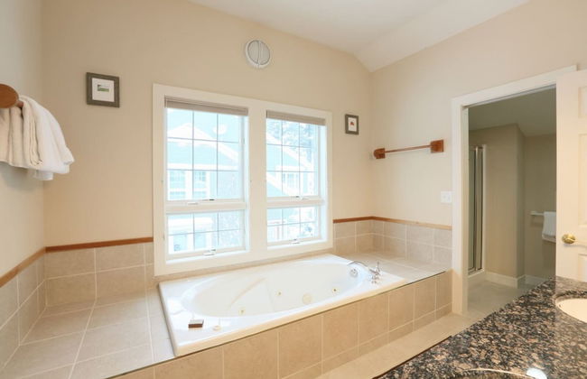 3BR Overlook at Topnotch - Photo 20