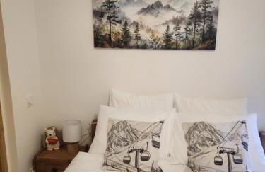 La Marmotte- Charme montagnard en centre ville et station à proximité - Foto 34