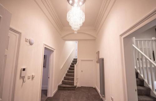 Luxury 4 bedroom ground floor apartment - Foto 23
