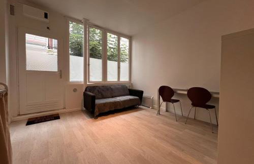 Studio lumineux sur cour à Bastille - Photo 22