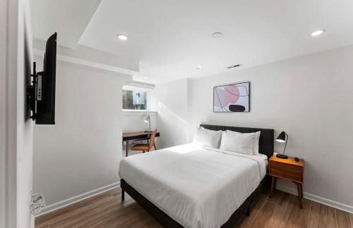 Stately DC Rowhome Spacious 7BR & 4BA #DCottage - Foto 51