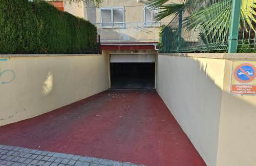 ACOGEDOR APARTAMENTO CON TERRAZA Y VISTAS AL JARDIN - Foto 16