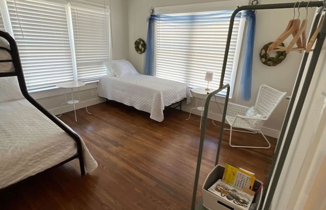 3BR3BA Urban Escape Just Minutes From Downtown - Foto 14