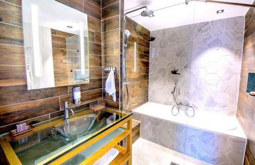 Stylish place-Amazing Views-3 main lifts, Apt design- vue splendide-3 Telecabines - Photo 5