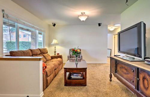 Wine Country Retreat at Private Creekside House! - Foto 7