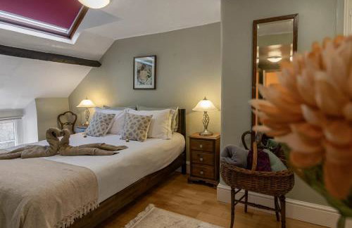 Gallery Lodge Holiday Home - Short Stays UK - Photo 16