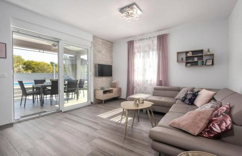 3 Bedroom Nice Home In Kapovci - Foto 4