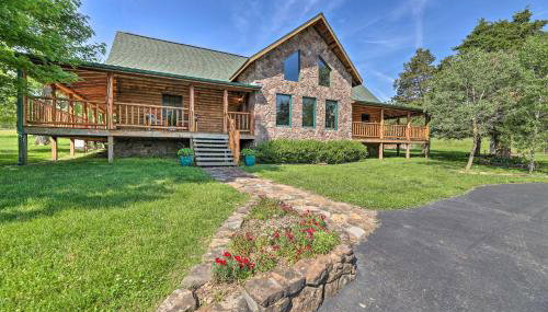 Eureka Springs Area Cabin with Deck and 7 Acres! - Foto 1