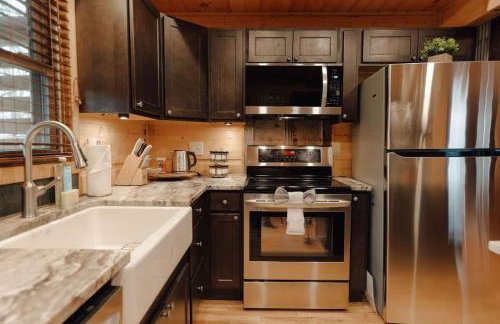 Home with Sauna & Hot Tub & Lake Access - Foto 3