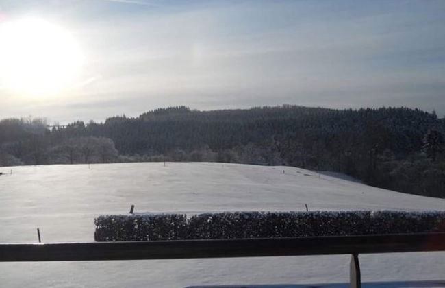 Classy Holiday Home in Martilly with Hot Tub - Photo 40