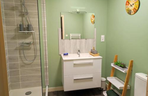 Le Logis dans la place appartement de deux chambres - Foto 14