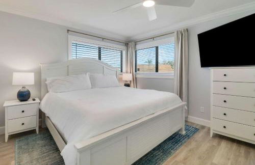 Sailfish Suites 7 - Waterfront Lodging - Photo 17