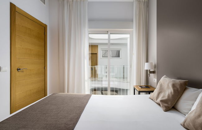 Suites del Pintor Historial Center, by Hoteles con Cultura - Photo 11