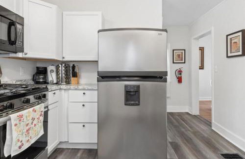 Updated 3-Bed Off Como Lake on Charming Cul-De-Sac - Foto 10