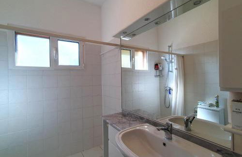 Holiday Home in Maccagno with Pool - Foto 20