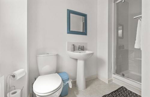 NEW Modern Townhouse Holiday Home Free Parking - Foto 14