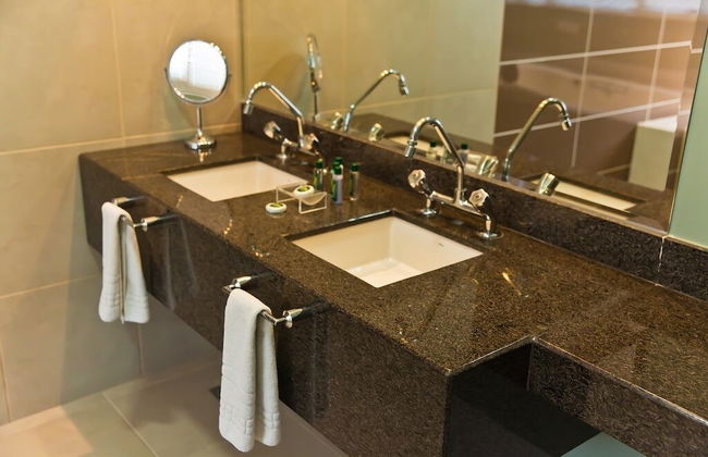 Ramada by Wyndham Furnaspark - Foto 25