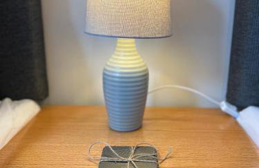 Sparkling Space - Twin or King Beds - Photo 34