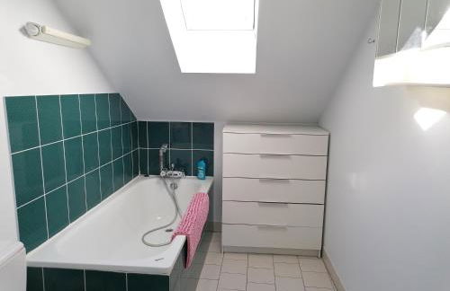 Appartement climatisé avec parking privé à Doué la fontaine - Photo 9