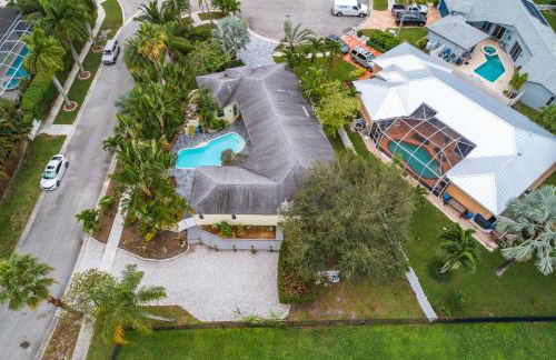 Tropical Oasis with Heated Pool - Photo 37