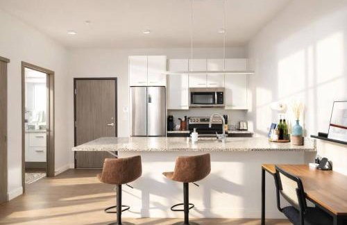 Walker's Point Apt with Gym and Balcony - Foto 7