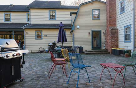 Long Island Nature Retreat with Peloton with Shared Pool - Foto 31