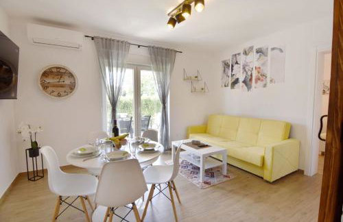 Relaxing holiday home with shared pool - Foto 8