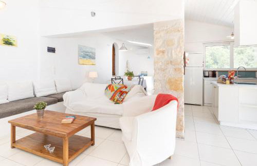 Artist's House by Rastonivillas - Villa in Paradise, pool & top views! - Foto 3