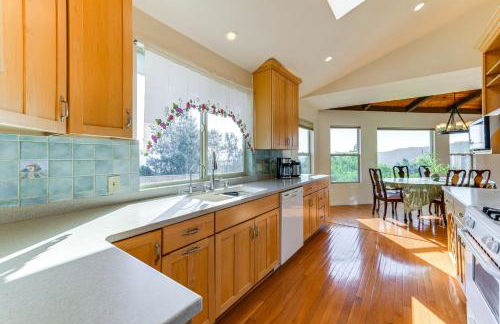 Kelseyville Home with Deck and Clear Lake Views! - Foto 2