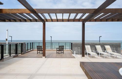 Aptos completos com vista mar pé na areia em Barra Velha em condomínio Resort com Spa, Piscina, quadra de futebol, Sala de jogos, brinquedoteca, Complexo com diversos comércios - Photo 23