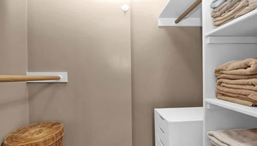 Pet Friendly Canal Front 3-Bedroom Grand Villa with Pool, Linai and Dock - Foto 4