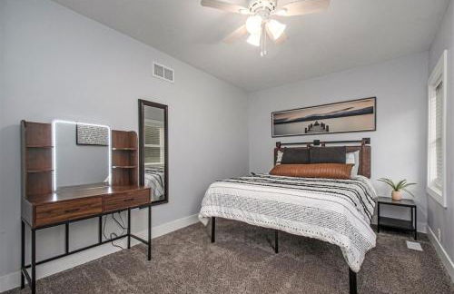 Sunset Point - Spacious 4-bedroom house in Elkhart with WiFi, AC, Swim Spa - Foto 16