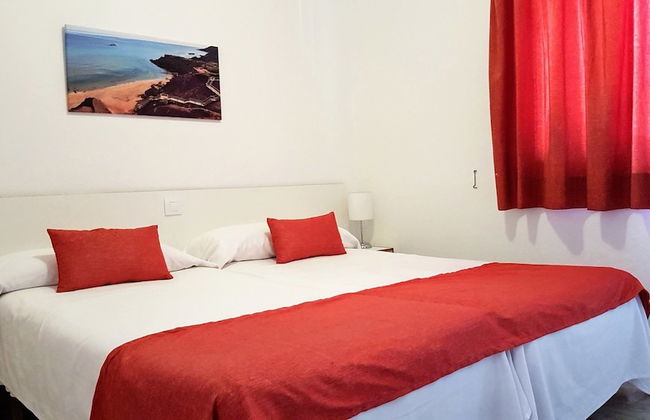 Apartamentos California I y II - Foto 3