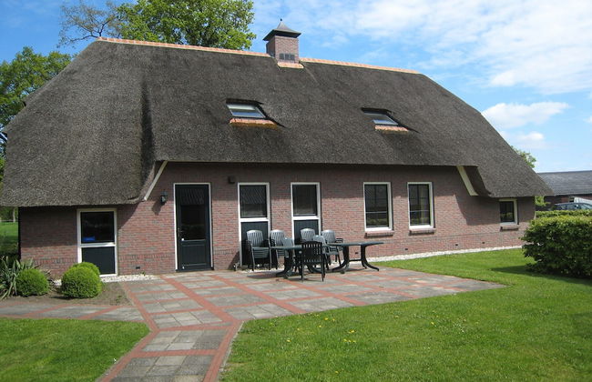 Farmhouse in Rheeze Near Forest and Meadows - Photo 37