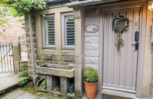 The Mouse House - Photo 4