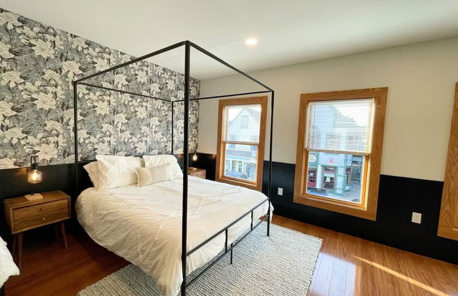 Cottage Street Downtown New Apartment - Photo 3