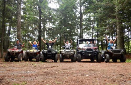 Paddler's Paradise Cabin with Direct Trail Access! - Foto 42