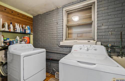 Cozy Evanston Villa with cinema and massage sofa - Foto 23