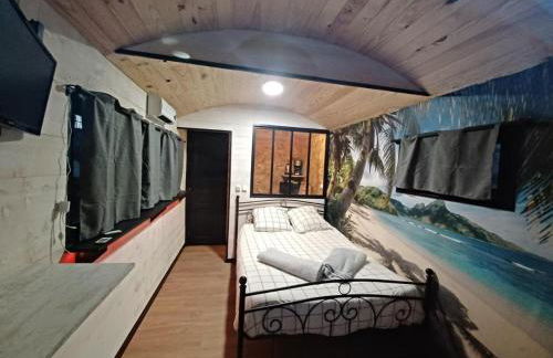 Roulotte de Camille, avec bain à remous - Foto 11