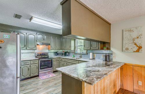 Riverfront Milton Cabin w/ Boat Ramp & Dock! - Foto 8